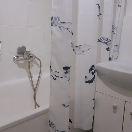 Q 10 Apartments, Comfort * ソポト